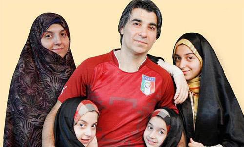 عکس همسر و دختران دوقلوی وحید شمسایی