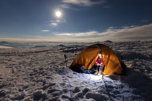 نکاتی کابردی برای کمپ زدن در هوای سرد+ لوازم اورژانسی