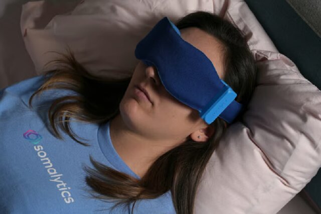 چشم‌بندی که می‌تواند خواب کاربر را ارزیابی کند