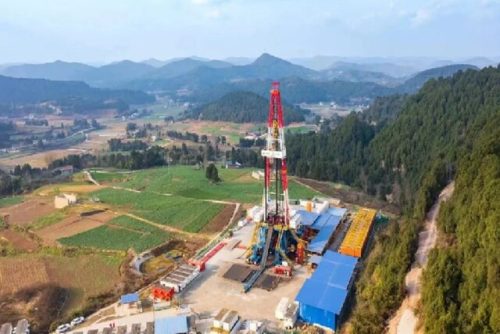 عمیق‌ترین چاه عمودی آسیا